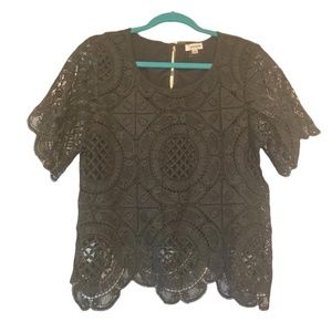 STOREE Crochet Tee